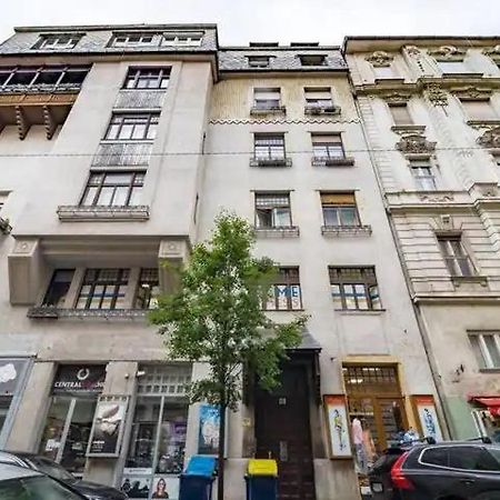 Studio Apartman Budapest Sziveben Apartment Екстериор снимка