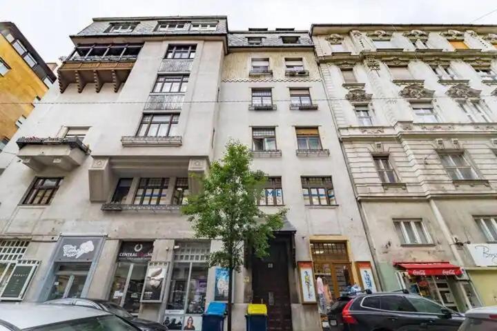 Studio Apartman Budapest Sziveben Apartment Екстериор снимка